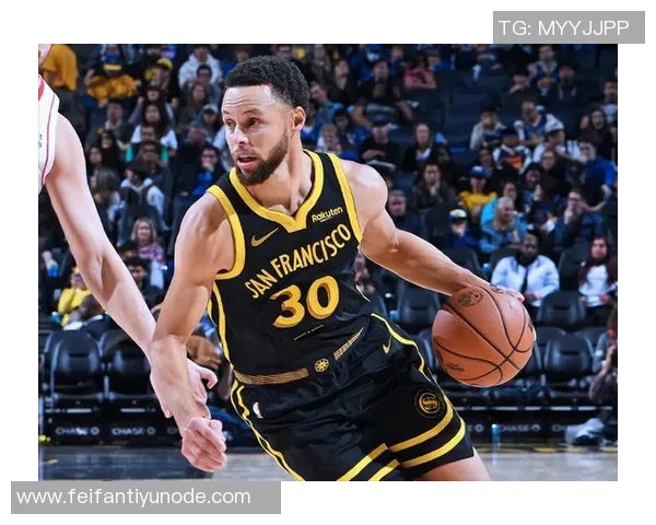 库里再现神奇表现让人惊叹这下真的是不得不为他喝彩了